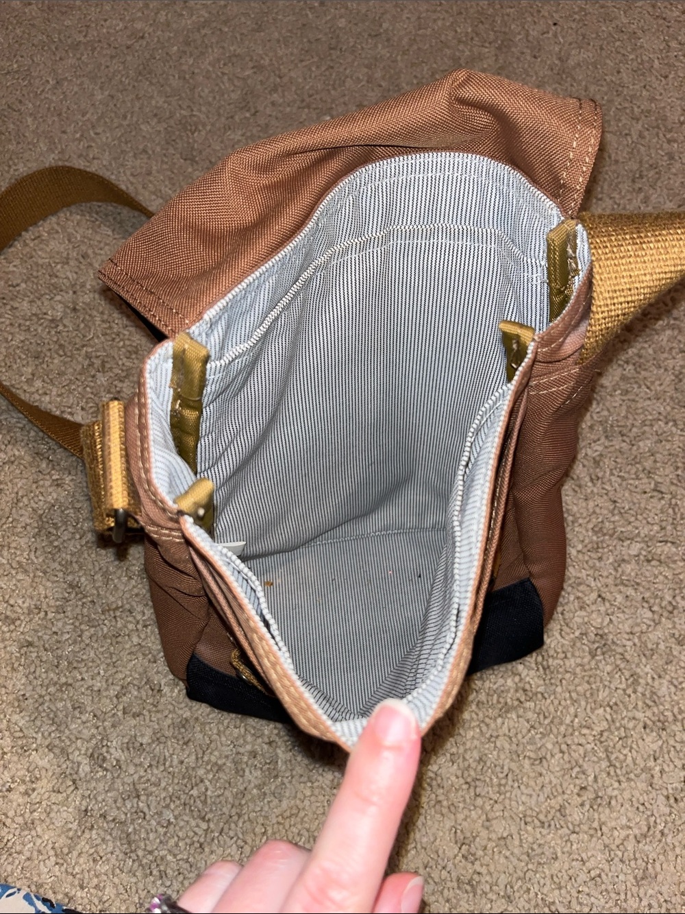 Carhartt Tan and Black Canvas Messenger Bag - Picture 4 of 5